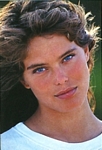 "HEALTH AND BEAUTY notebook Face up to summer beauty" - U.K. ELLE 5-88 by Gilles Bensimon